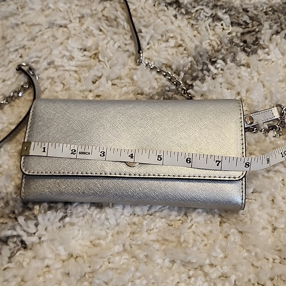 Michael Kors wallet with shoulder strap - Picture 9 of 11